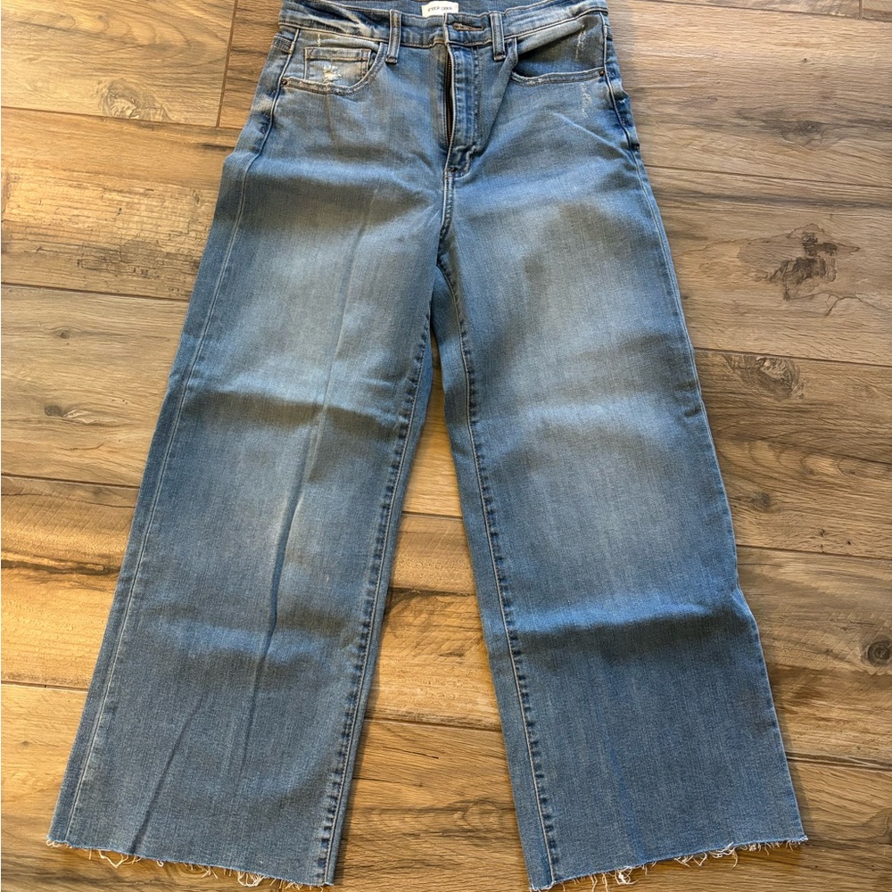 Women’s Wide Leg Crop Jeans size 7/8 or 28